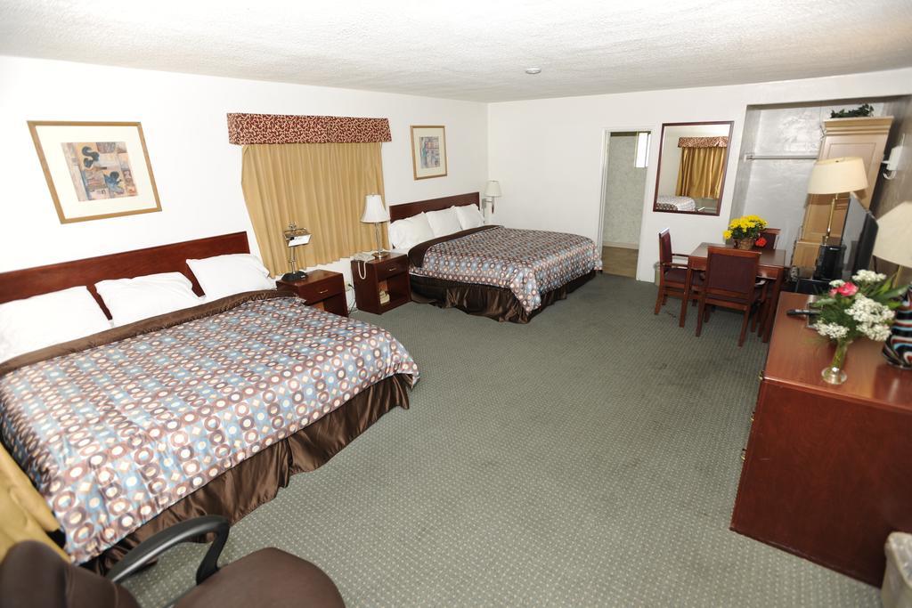 Victoria Motel Ventura Room photo